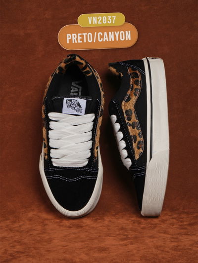 Vans KNU negra animal print 