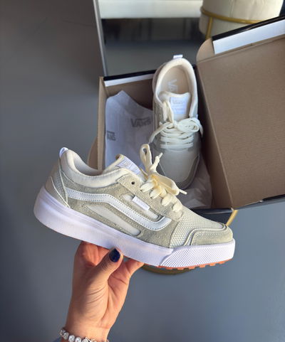 Zapatillas Vans Ultrarange beige