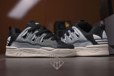 Adidas Osiris negras