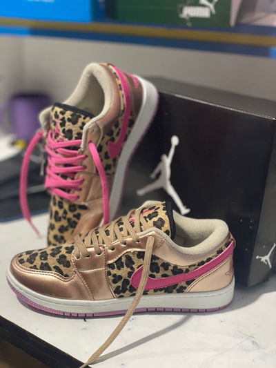 Nike Jordan animal print 