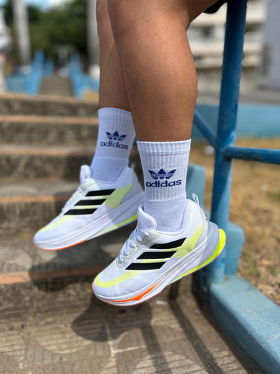 Adizero Boston blancas 