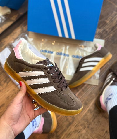 Adidas Gazelle marrón 