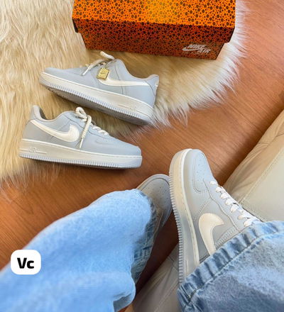 Nike Air Force celeste