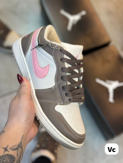 Nike Dunk marrón blanco rosa