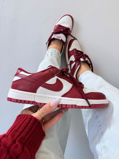 Nike Dunk cereza