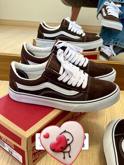 Vans marrones