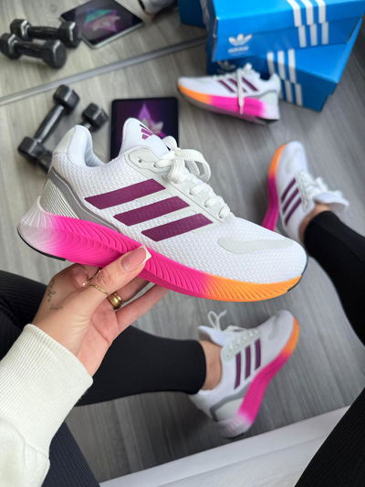 Adidas Runfalcon 5 blancas con fucsia