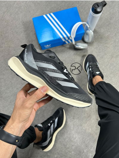 Adidas Adizero Boston negras 