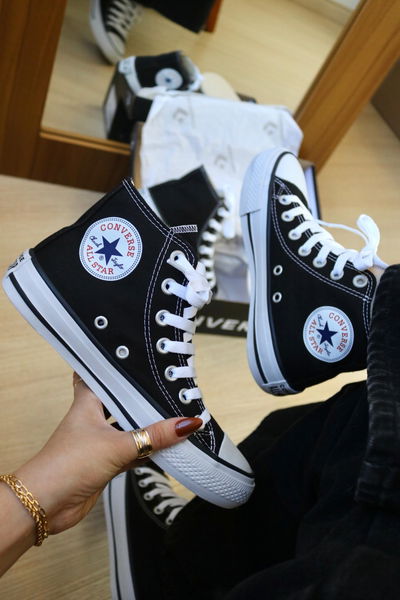Chuck Taylor negras importadas 
