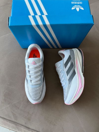Adidas Supernova gris
