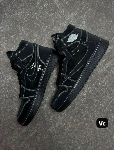 Nike Jordan bota total black