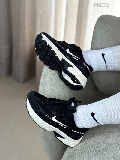 Nike Initiator