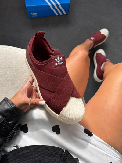 Adidas Slip On sin cordones 