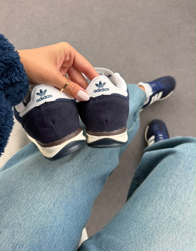Adidas SL72
