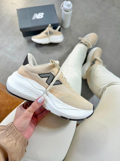 New Balance 2067