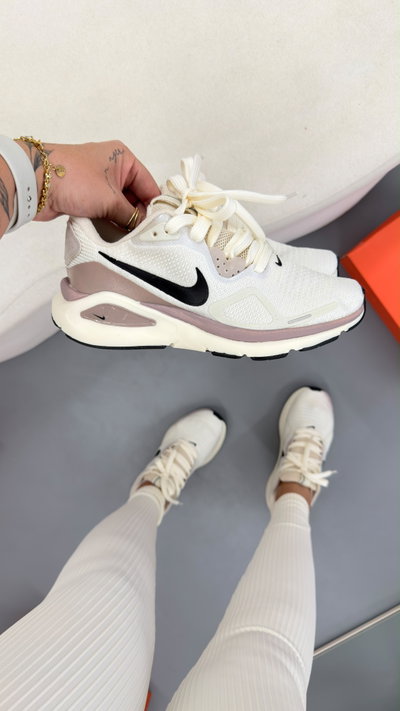 Nike Structure 