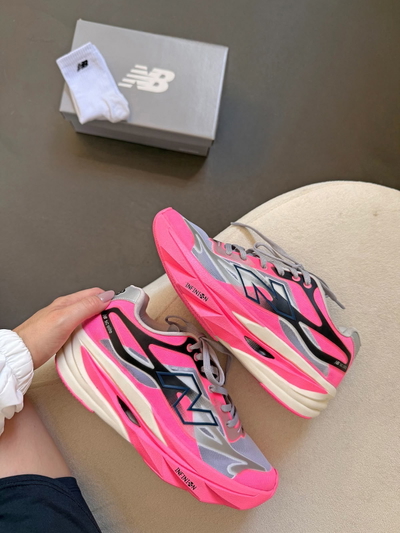 New Balance Elite
