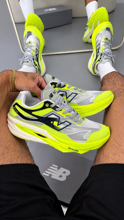 New Balance Elite