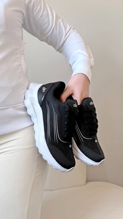 Alo Yoga Runner