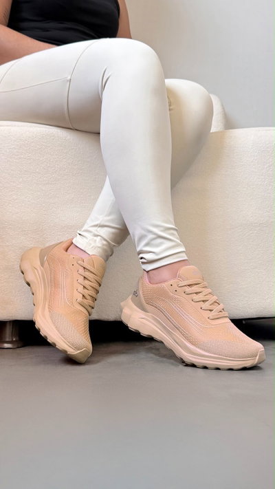 Alo Yoga Runner