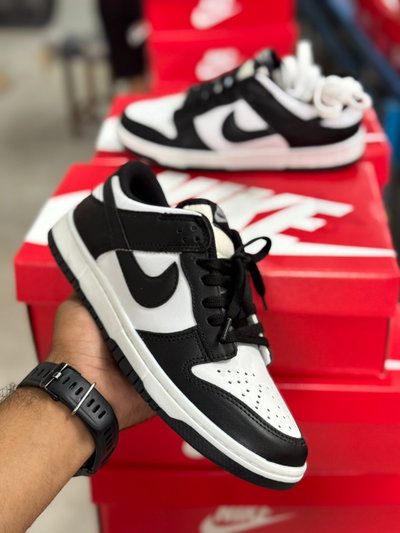 Nike Dunk SB Panda