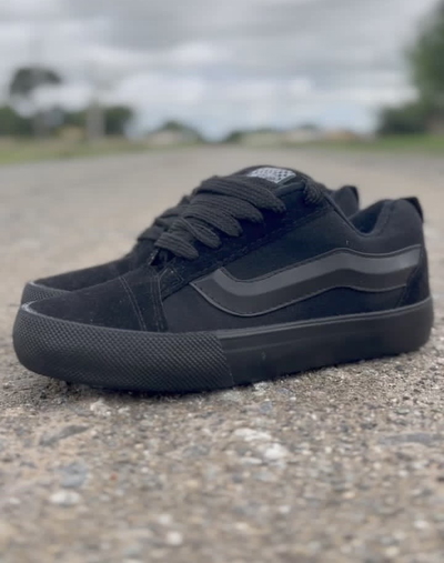 Vans Knu total black nacionales