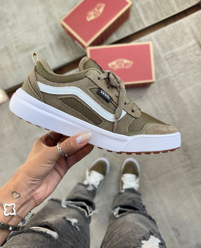 Zapatillas Vans Ultrarange marrón claro 