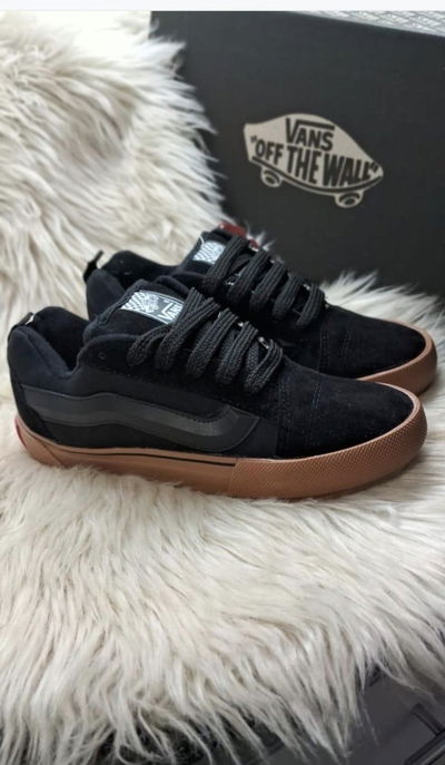Zapatillas Vans KNU suela caramelo