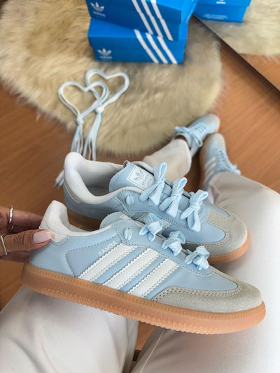 Adidas Samba celestes