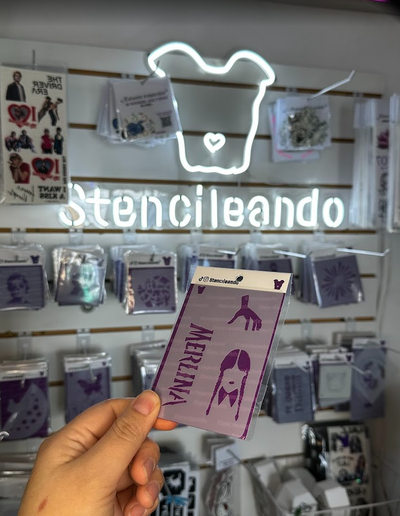 Stencil reutilizable Merlina 10x7cm