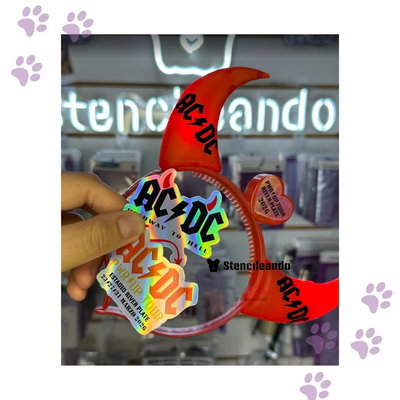 Cuernos rojo AC/DC con luz 