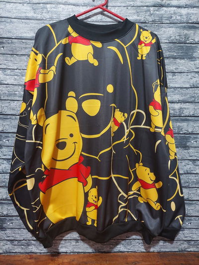 Buzo winnie negro