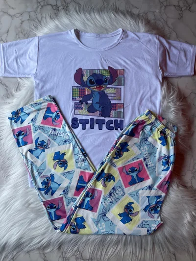 Pijama stitch cuadros otoño talle 7