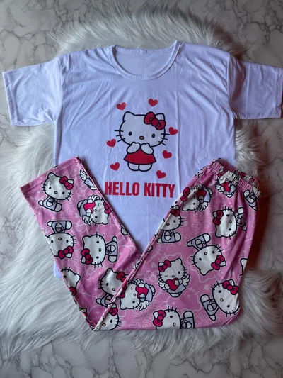 Pijama kitty otoño talle 7