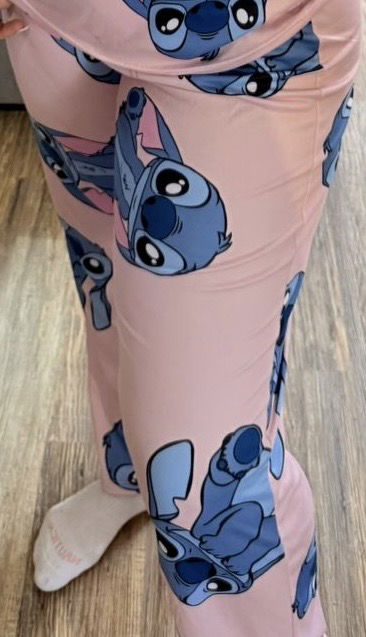 Pantalón stitch rosa modal soft talle 8