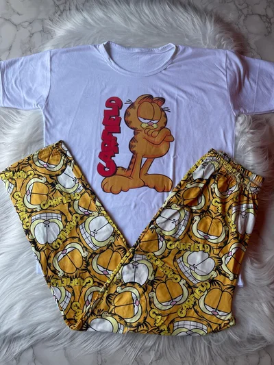 Pijama Garfield otoño talle 7