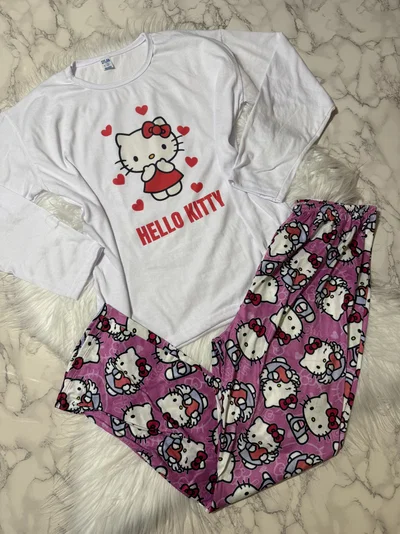 Pijama kitty invierno talle 6