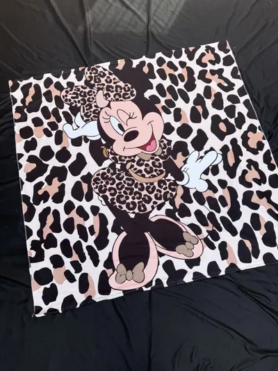 Maxi toallon minnie animal print