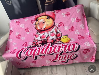 Manta capibara corazones polar soft premium 