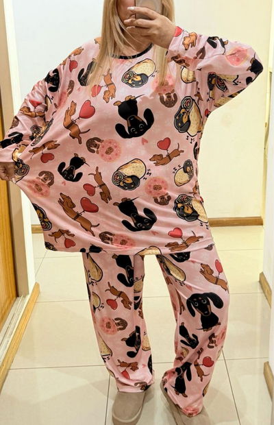 PIJAMA PERRO SALCHICHA  FULL PRINT