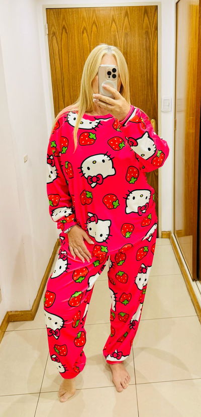 PIJAMA KITTY FRUTILLA FULL PRINT