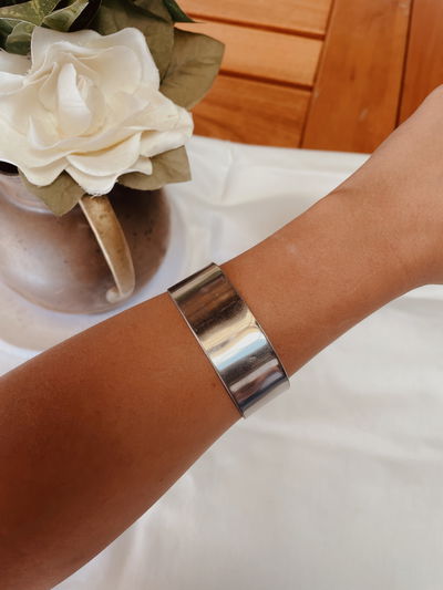 Brazalete Samira Corto