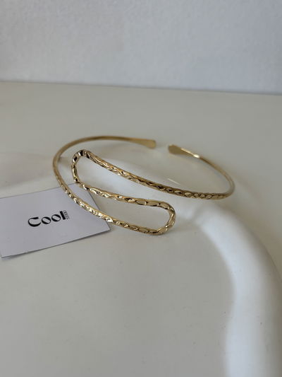 Brazalete onda (de metal)
