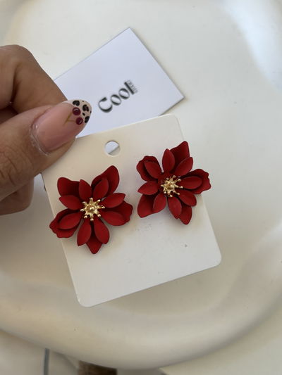 Aros flowers rojas (de metal)