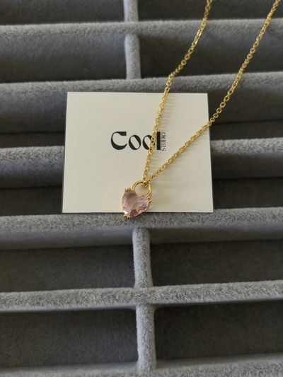 Dije corazón cúbic rosa de oro laminado y cadena enchapada