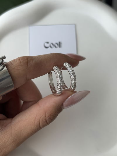 Argollas clásicas micropave de a.b (18mm)