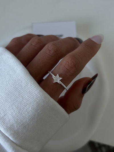 Anillo estrella micropave (seleccionar talle)