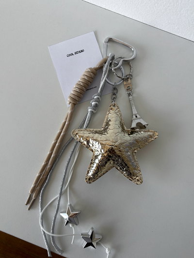 Llavero charms estrella dorada 