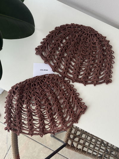 Casquete tejido guardas (marrón)