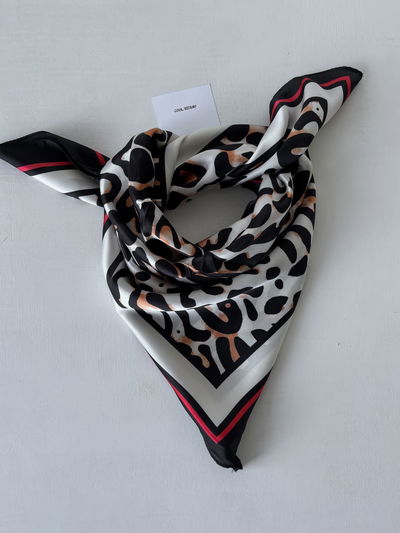 Pañuelo de animal print n3